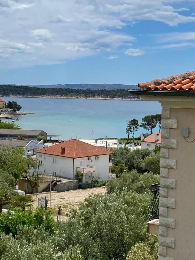 Apartman Daniela * Banjol